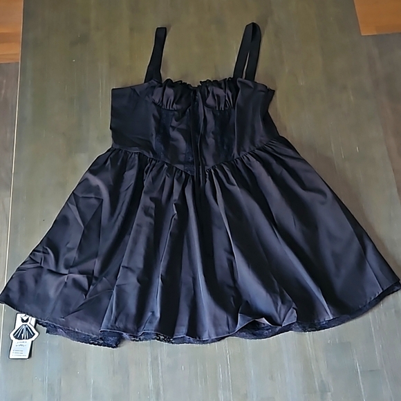 Retro Stage Dress - Picture 1 of 2